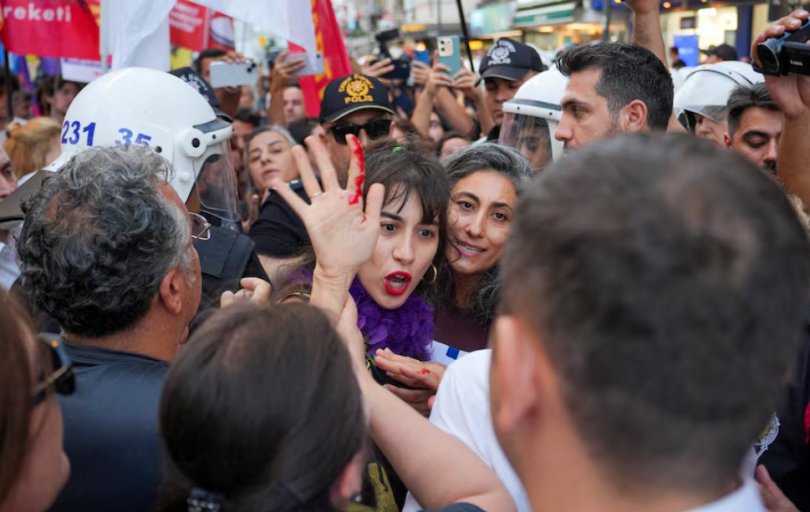 თურქეთში LGBTQ+ ჯგუფების მხარდამჭერ აქციაზე პოლიციამ 150-ზე მეტი ადამიანი დააკავა