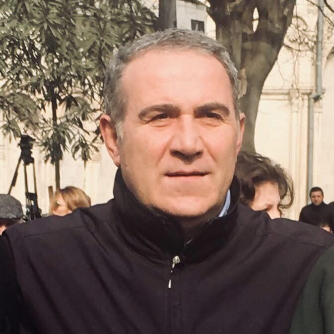 ,, ღარიბაშვილი წაიქცა და ახლა უნდა გადაქელონ, ერთმანეთს აჯობონ წიხლის დარტყმაში” – ნუგზარ წიკლაური
