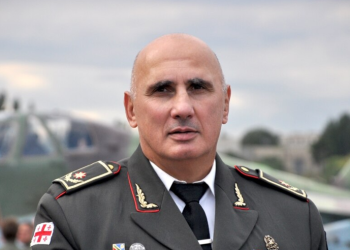 “თავდაცვის მეხუთე მინისტრი გვიზის ციხეში” – ვახტანგ კაპანაძე
