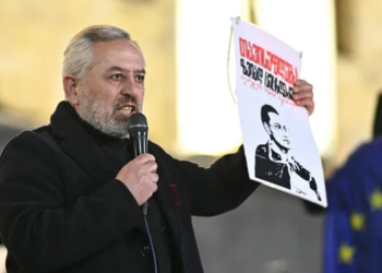 ზურაბ ცეცხლაძე გიორგი გველესიანზე: „სამარცხვინოა, ეროვნული ნაკრების თითქმის მთლიან შემადგენლობას “მოღალატეები” უწოდო“