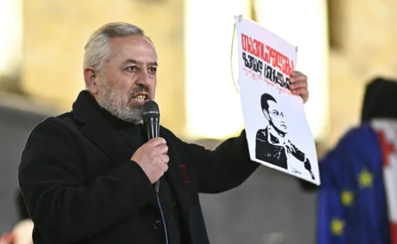 ზურაბ ცეცხლაძე გიორგი გველესიანზე: „სამარცხვინოა, ეროვნული ნაკრების თითქმის მთლიან შემადგენლობას “მოღალატეები” უწოდო“