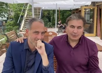 „საფრანგეთში მკვეთრად გაიზარდა, ჩემი უახლოესი მეგობრის, რაფაელ გლუქსმანის რეიტინგი“ – სააკაშვილი