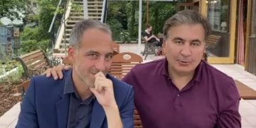 „საფრანგეთში მკვეთრად გაიზარდა, ჩემი უახლოესი მეგობრის, რაფაელ გლუქსმანის რეიტინგი“ – სააკაშვილი