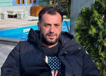 ,,ონლაინ აღსარება” უნდა ჩაგაბაროო, ქმარს მცხობელთან ვუღალატეო” – რას წერს პეტრე კოლხი?
