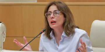 “ყველასთან თხოვნა მაქვს, ეს თქვენს გარშემო მყოფ ადამიანებს აუხსენით კარგად” – ხატია დეკანოიძე