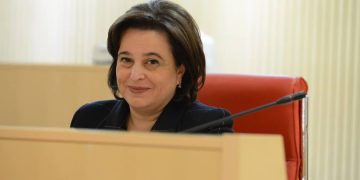 „არ მინდა მოსამართლის უფლებამოსილებასთან ერთად, ასე ვთქვათ, იურისტობაც დასრულდეს“ – მანანა კობახიძე ადვოკატურას უბრუნდება